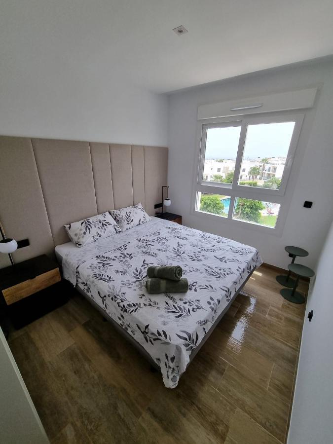 Nice 2 Bedroom Bali Apartment With Sea Views Torrevieja Extérieur photo