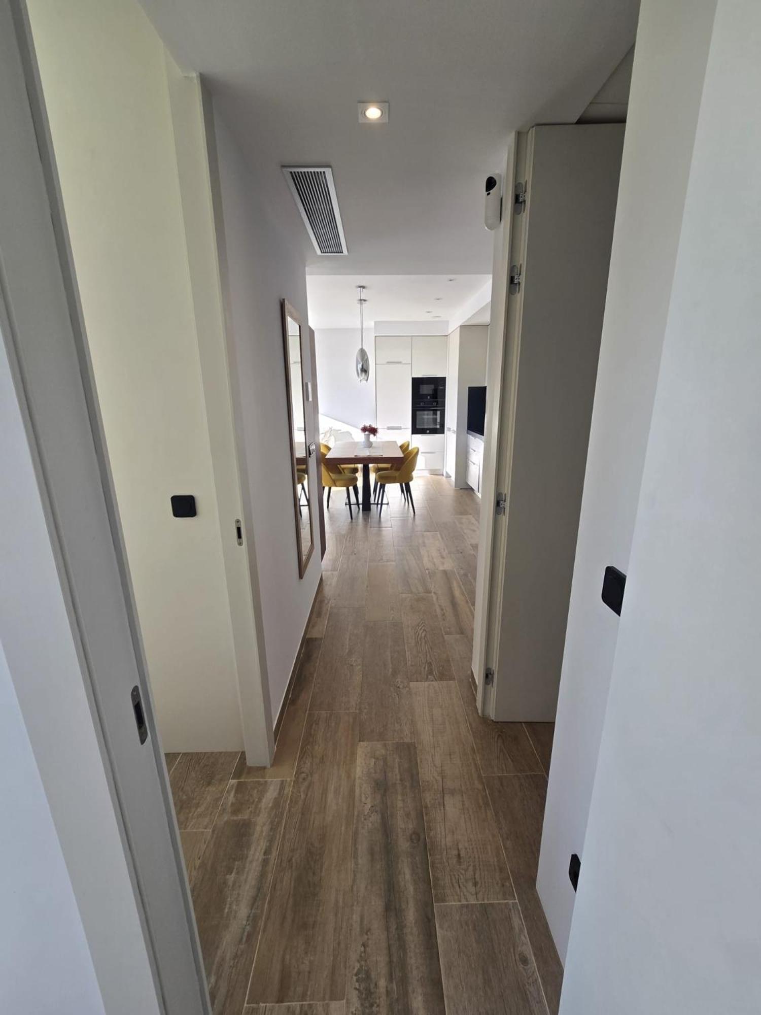 Nice 2 Bedroom Bali Apartment With Sea Views Torrevieja Extérieur photo